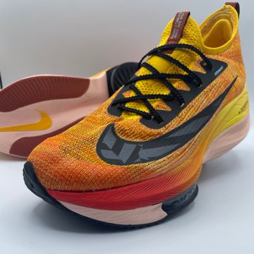 Nike - Running (Black, Yellow, Orange)
