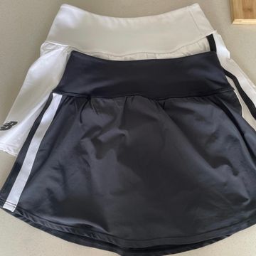 New balance  - Skirts (White, Black)