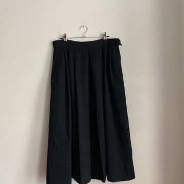 Tabi - Pleated skirts (Black)