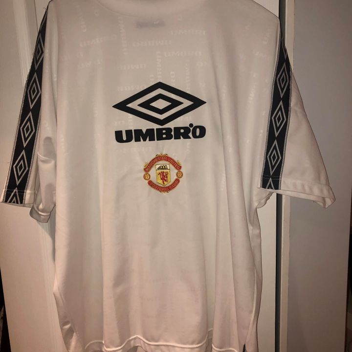 Umbro - Tops & T-shirts, Jerseys | Vinted