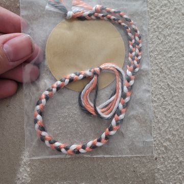 Création de Roxy - Bracelets (Blanc, Marron, Orange)