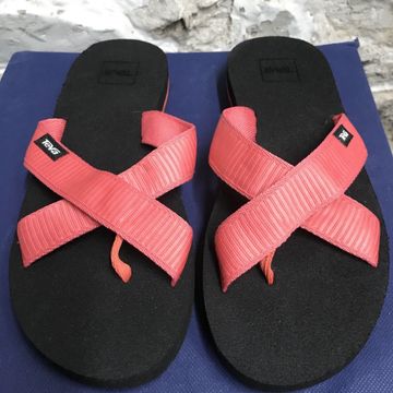 TEVA  - Flat sandals (Black, Pink)