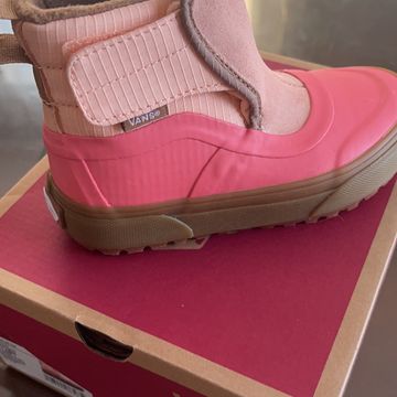 Vans - Mid-calf boots (Pink)