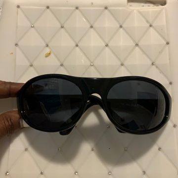 Gucci  - Sunglasses