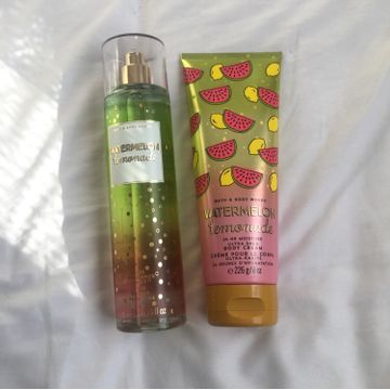 Bath and body works - Body care