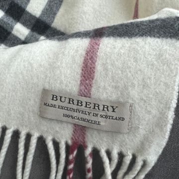 Burberry  - Large scarves & shawls (White, Grey)