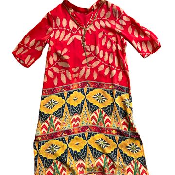 Inconnu  - Summer dresses (Yellow, Red, Beige)