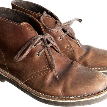 Clark’s - Chukka boots (Brown)
